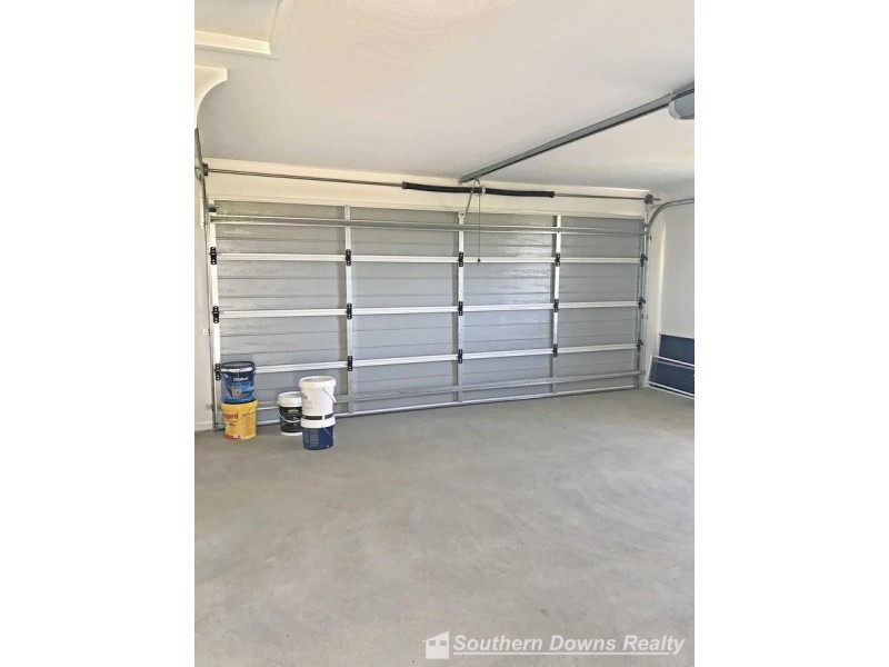 2 Tanna Drive, Rosenthal Heights QLD 4370