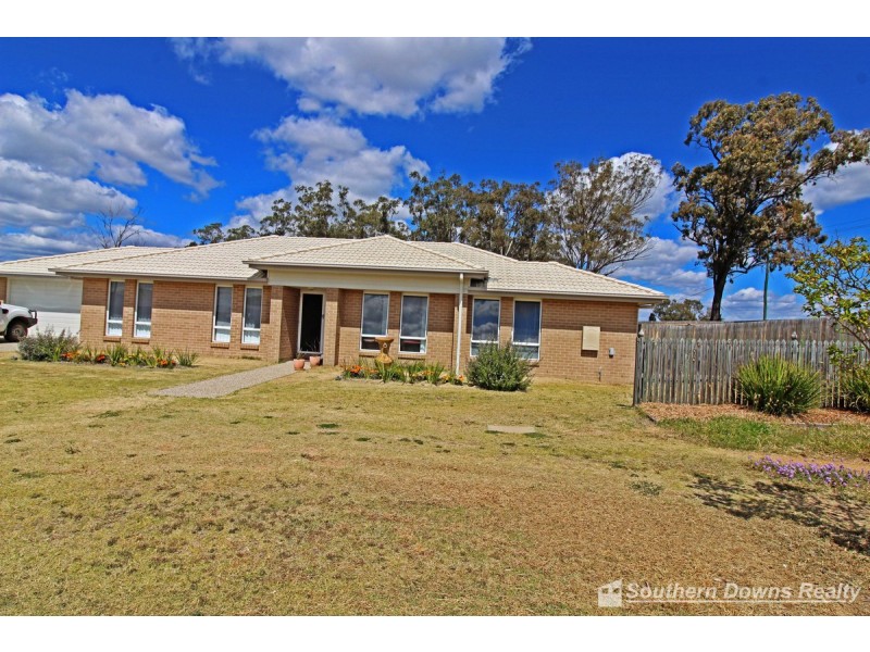 2 Tanna Drive, Rosenthal Heights QLD 4370