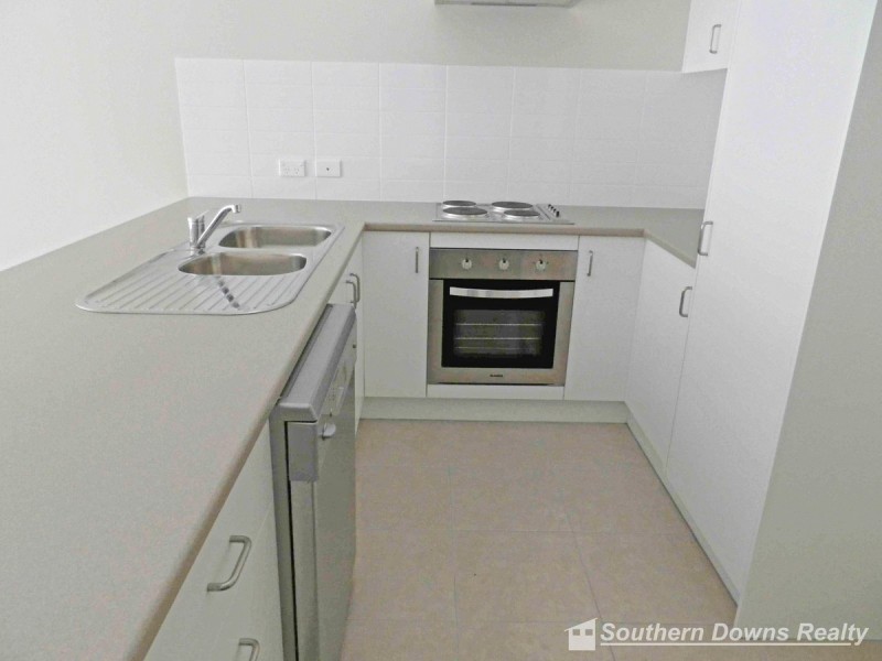 12 Ruston Street, Warwick QLD 4370