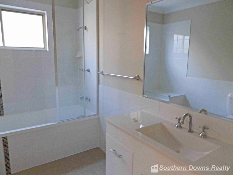 12 Ruston Street, Warwick QLD 4370