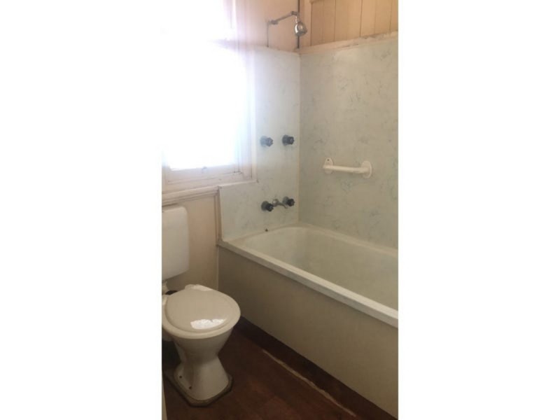2/151 Palmerin Street, Warwick QLD 4370