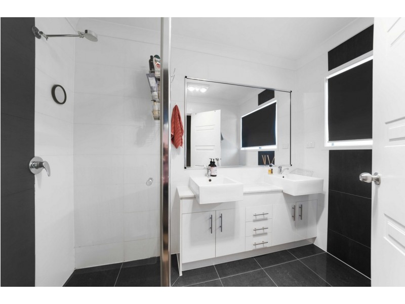 6 Natalia Court, Warwick QLD 4370