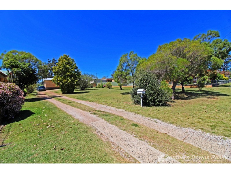 16 Douglas Street, Warwick QLD 4370