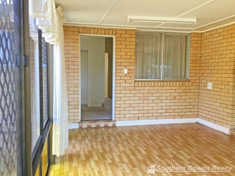 16 Douglas Street, Warwick QLD 4370