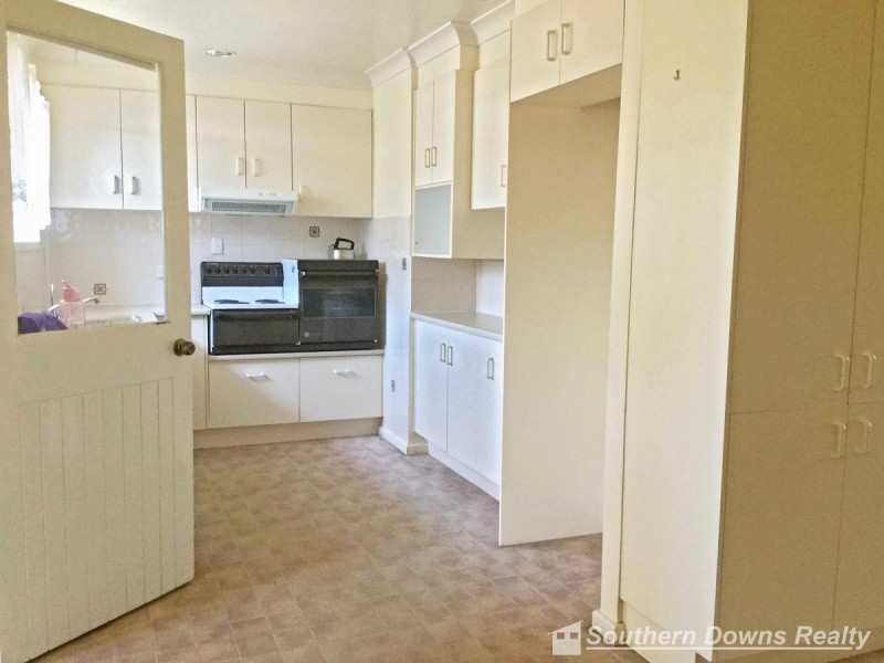 16 Douglas Street, Warwick QLD 4370