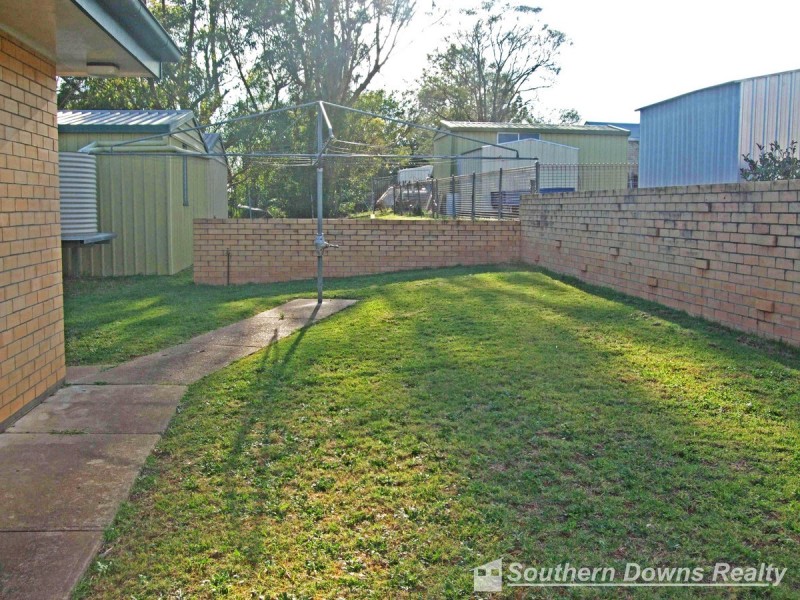 16 Douglas Street, Warwick QLD 4370