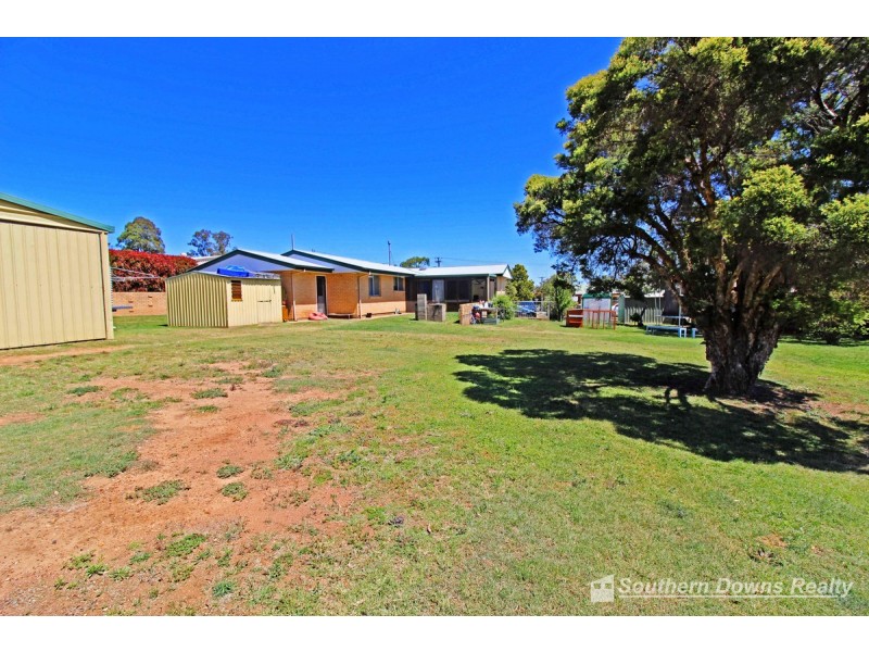 16 Douglas Street, Warwick QLD 4370