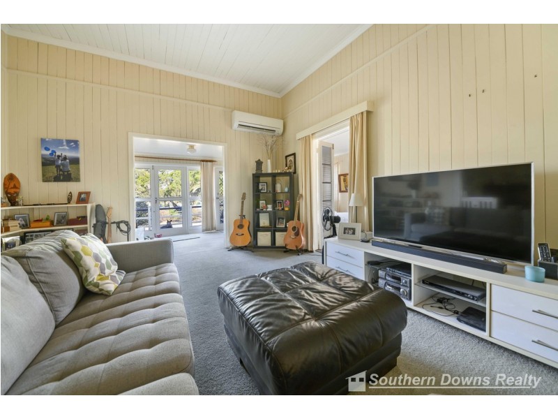 21 Gore Street, Warwick QLD 4370