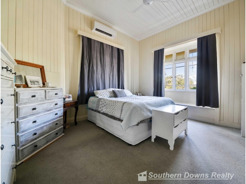 21 Gore Street, Warwick QLD 4370