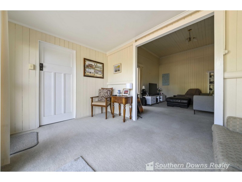 21 Gore Street, Warwick QLD 4370