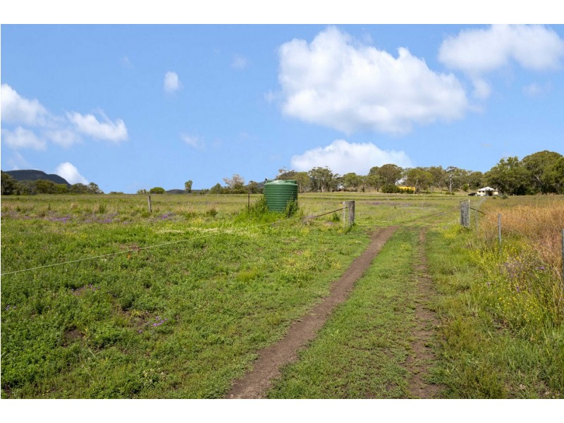 12 Top Swanfels Road, Swanfels QLD 4371