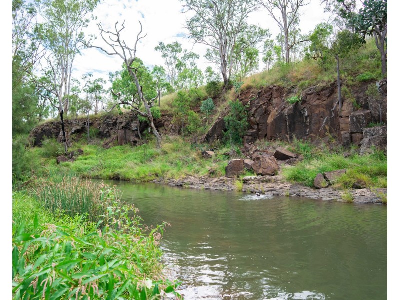 12 Top Swanfels Road, Swanfels QLD 4371