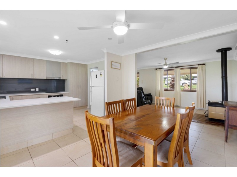 13 Johnson Street, Rosenthal Heights QLD 4370