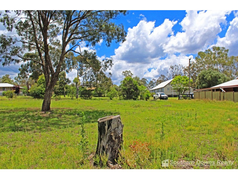 303-308 White Street, Pratten QLD 4370