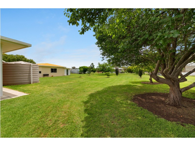 14 Norman Street, Allora QLD 4362