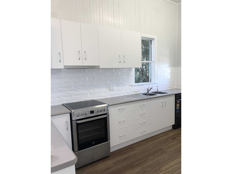 29 Wallace Street, Warwick QLD 4370