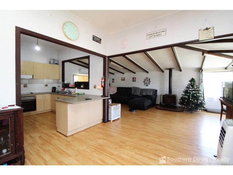 254 Wood Street, Warwick QLD 4370