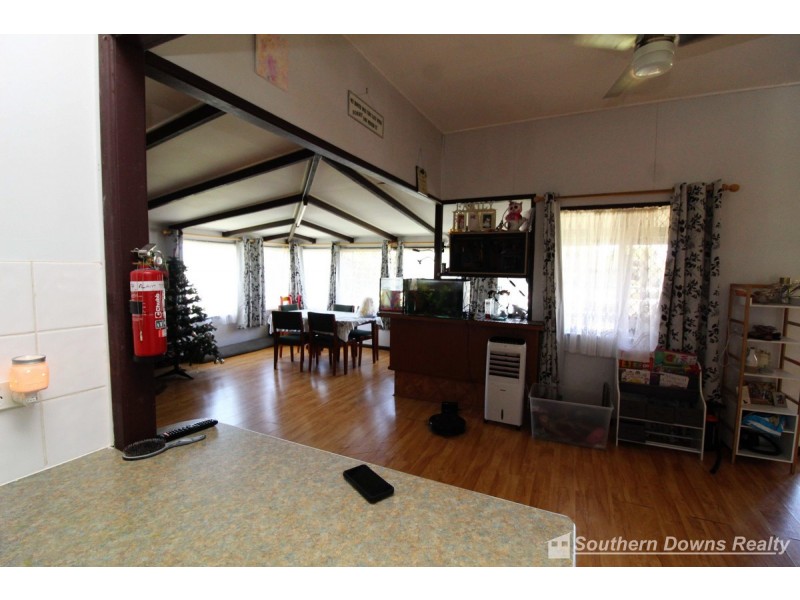 254 Wood Street, Warwick QLD 4370