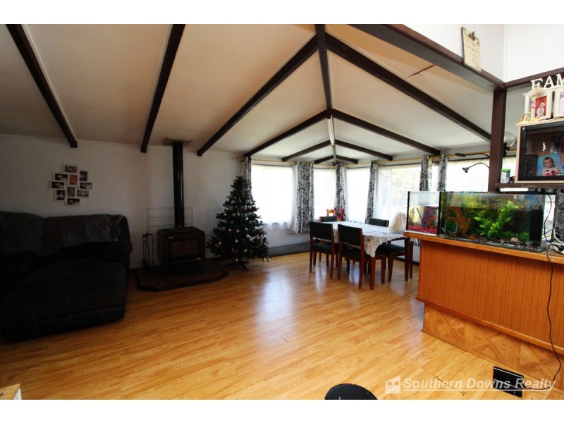 254 Wood Street, Warwick QLD 4370