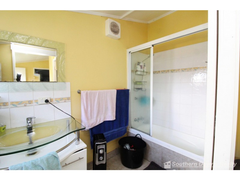 254 Wood Street, Warwick QLD 4370