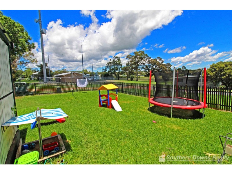 254 Wood Street, Warwick QLD 4370
