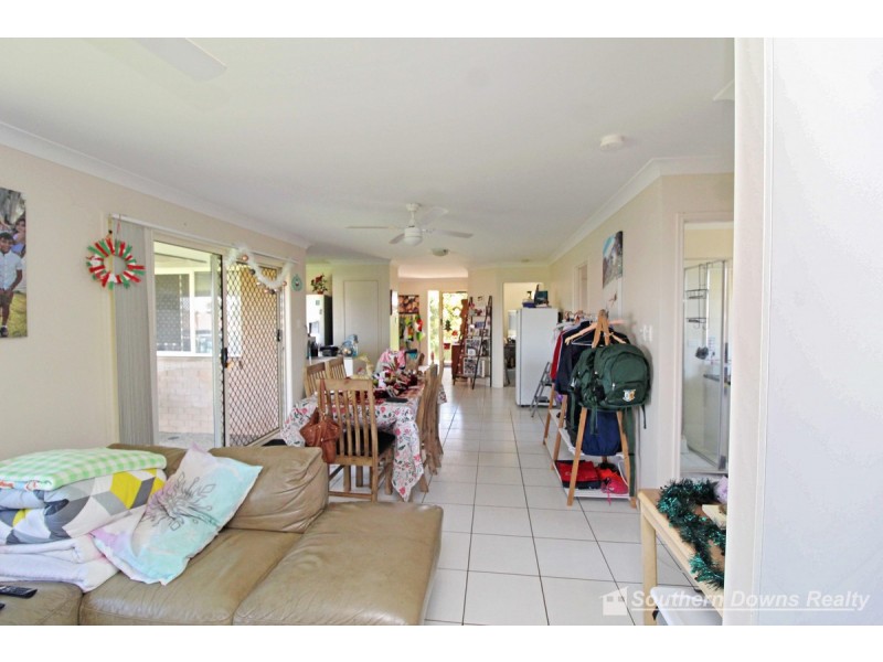 30 Capital Drive, Rosenthal Heights QLD 4370