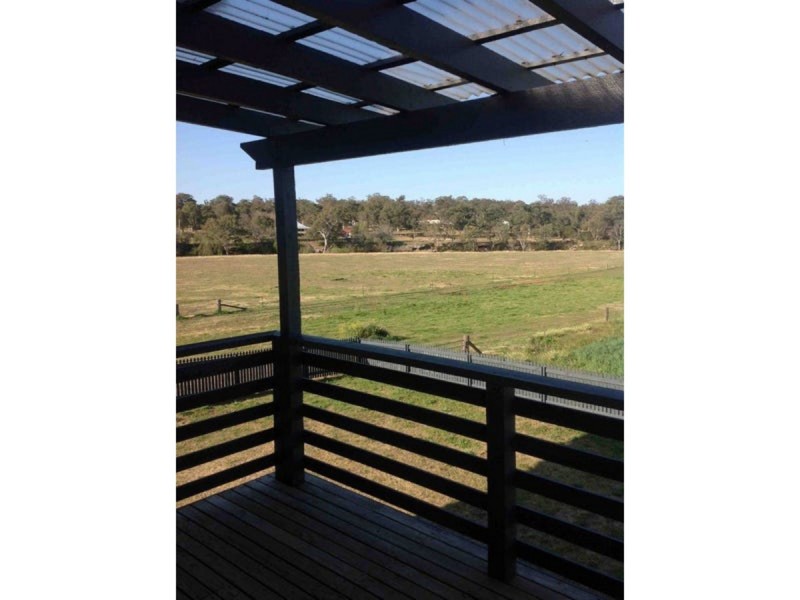256 East Street, Warwick QLD 4370