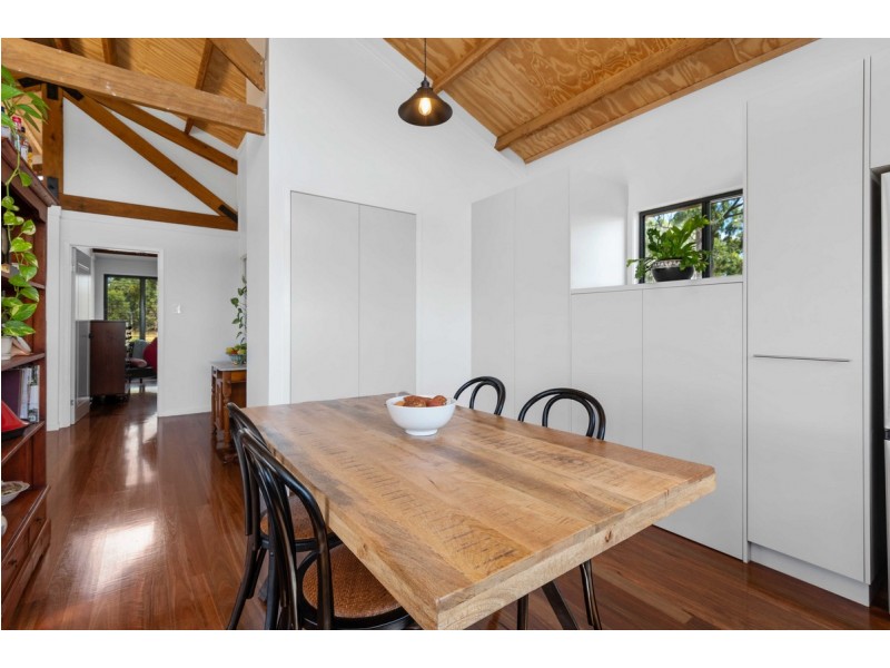 15602 Cunningham Highway, Cunningham QLD 4370