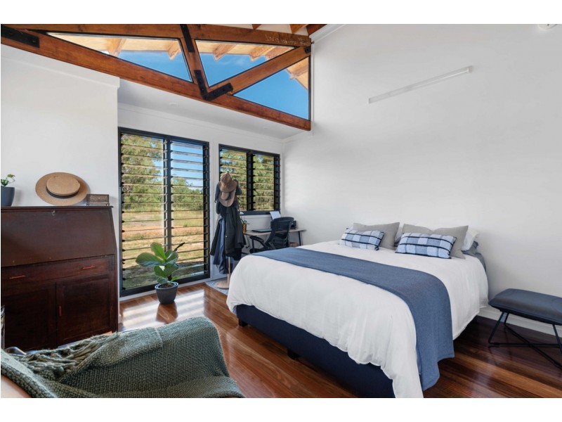 15602 Cunningham Highway, Cunningham QLD 4370