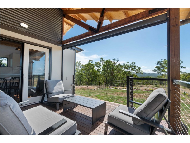 15602 Cunningham Highway, Cunningham QLD 4370