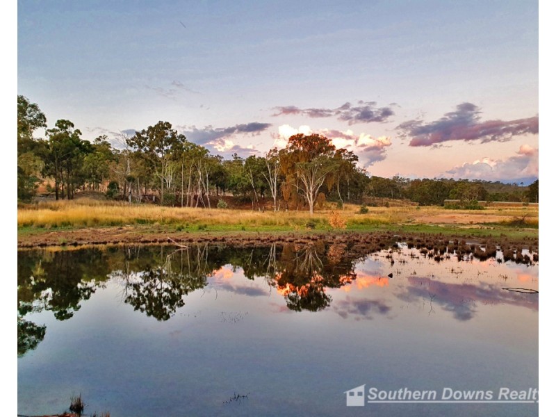 15602 Cunningham Highway, Cunningham QLD 4370