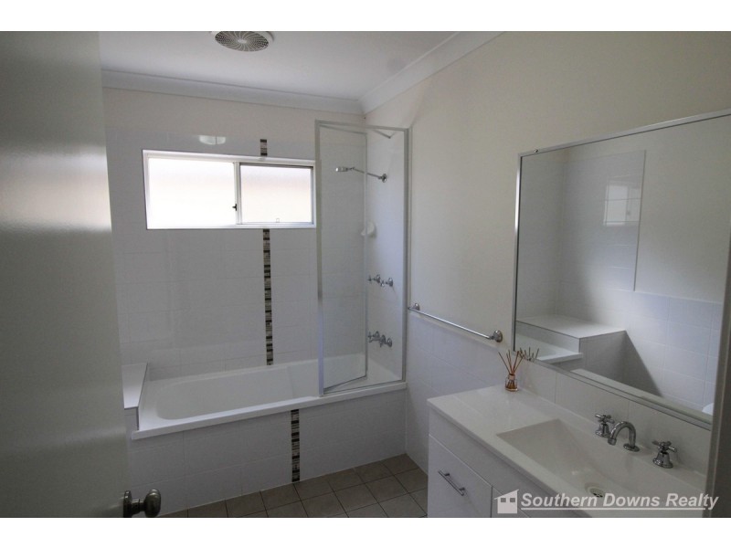 17 Augusta Close, Warwick QLD 4370