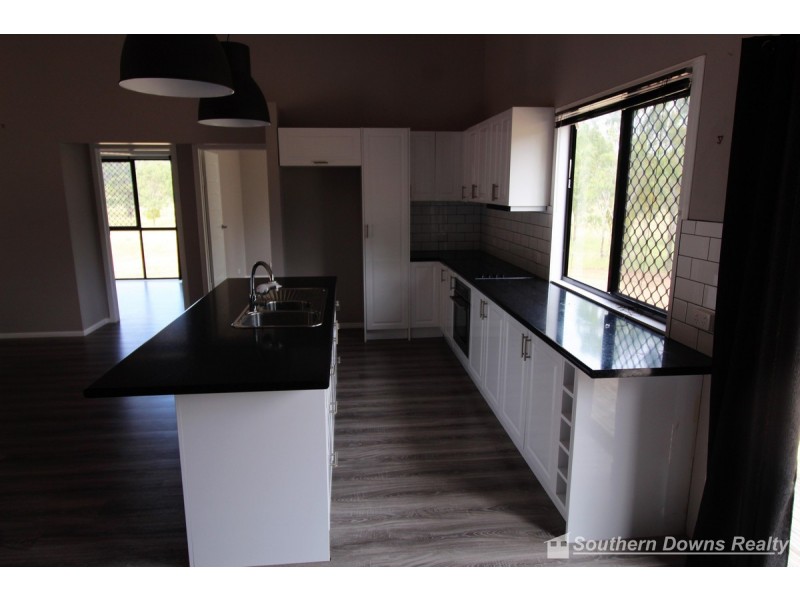 22 Woodford Drive, Cunningham QLD 4370