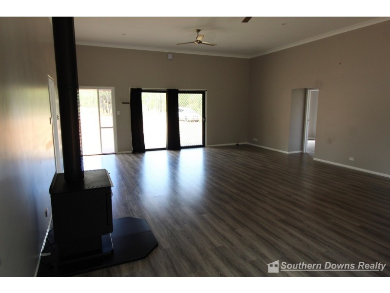 22 Woodford Drive, Cunningham QLD 4370