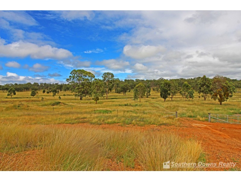 22 Woodford Drive, Cunningham QLD 4370