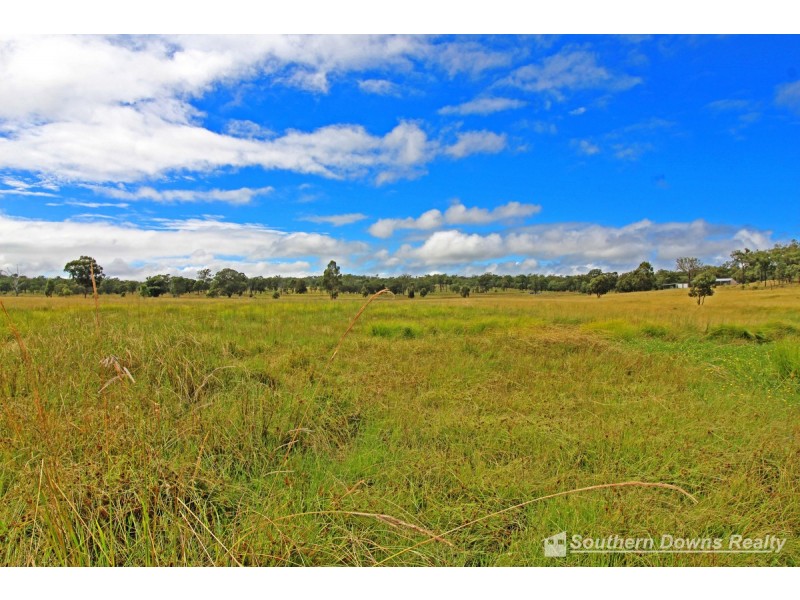 22 Woodford Drive, Cunningham QLD 4370