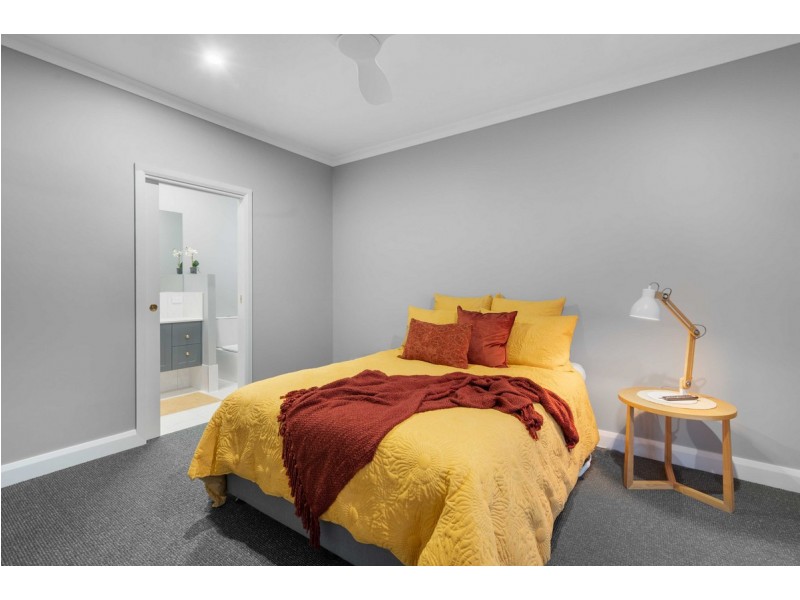 1 Derain Drive, Sladevale QLD 4370