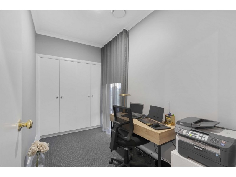 1 Derain Drive, Sladevale QLD 4370