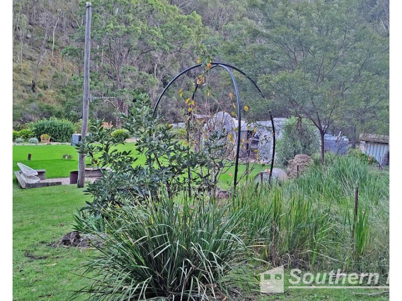 745 Charleys Gully Road, Upper Freestone QLD 4370