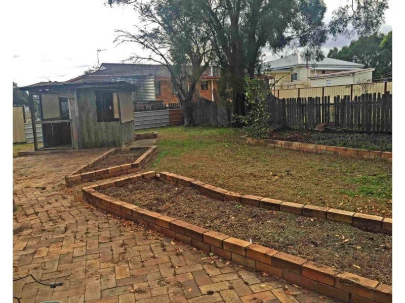 1 Oxenham Street, Warwick QLD 4370