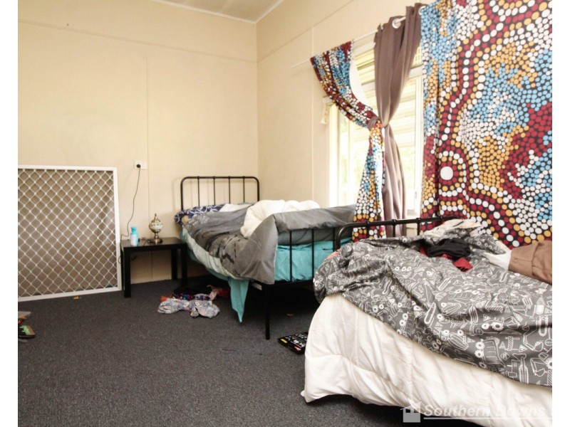 54 Stewart Avenue, Warwick QLD 4370