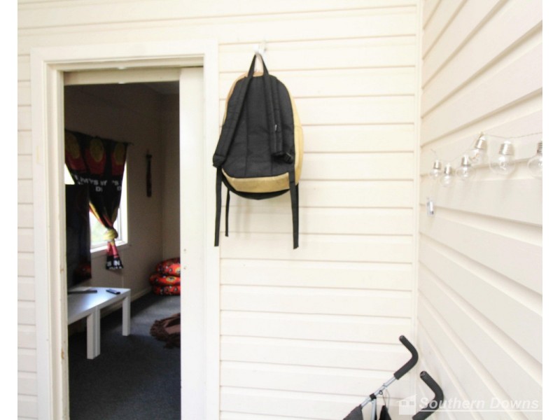 54 Stewart Avenue, Warwick QLD 4370