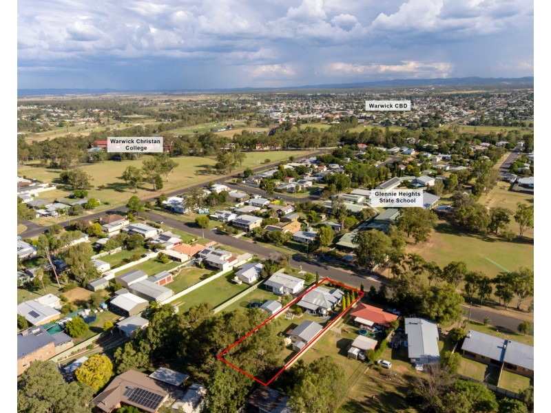17 Elizabeth Street, Warwick QLD 4370