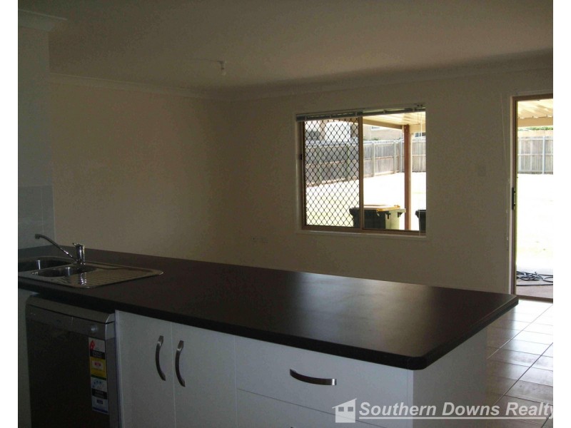 25 Sharon Drive, Warwick QLD 4370