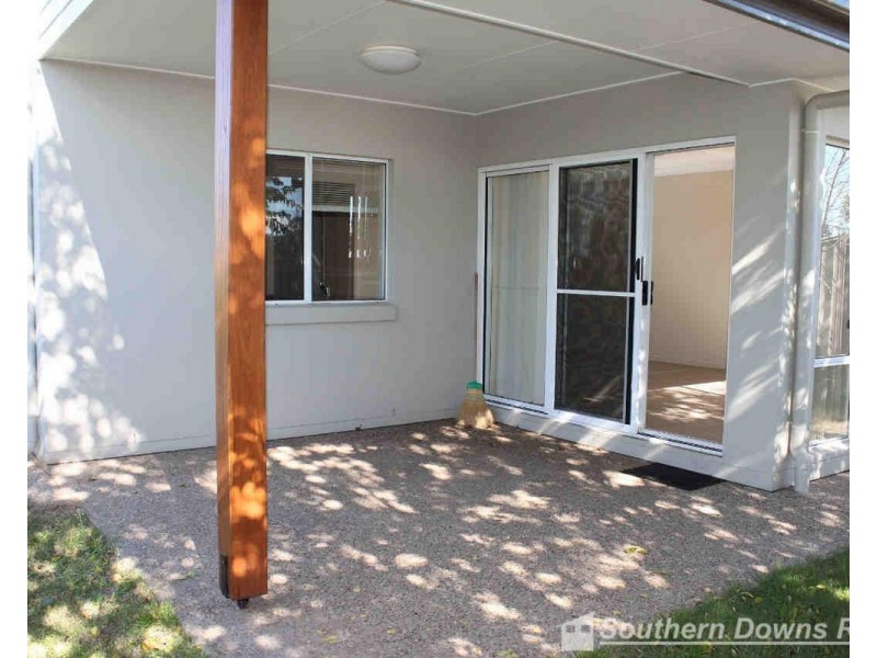 4/2 Redgwell Street, Warwick QLD 4370