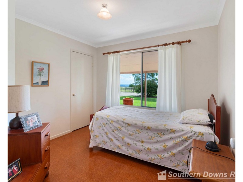190 Ghost Gate Road, Berat QLD 4362