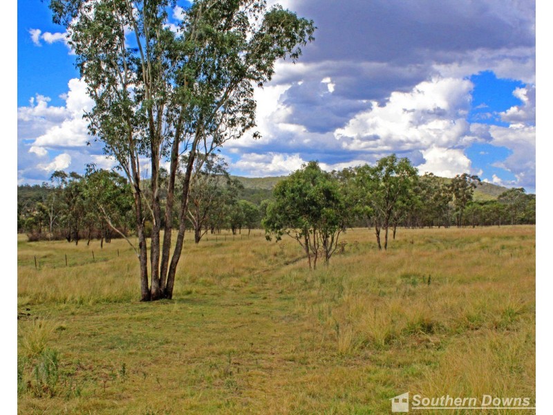 190 Ghost Gate Road, Berat QLD 4362