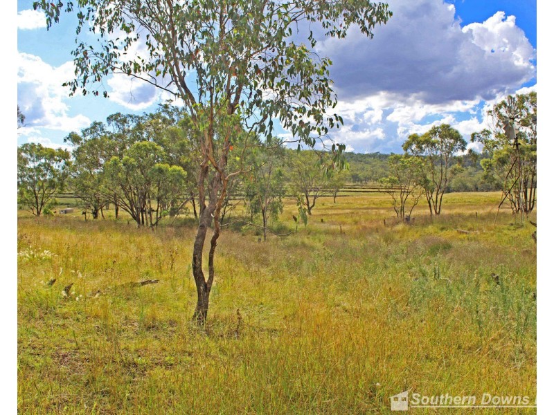 190 Ghost Gate Road, Berat QLD 4362