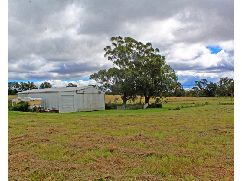 72 Dight Road, Rosenthal Heights QLD 4370