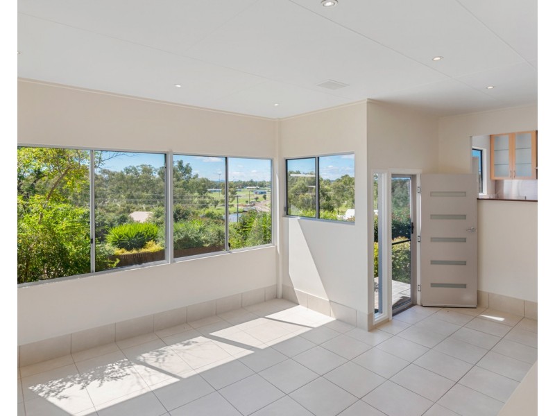 11 Weewondilla Road, Warwick QLD 4370